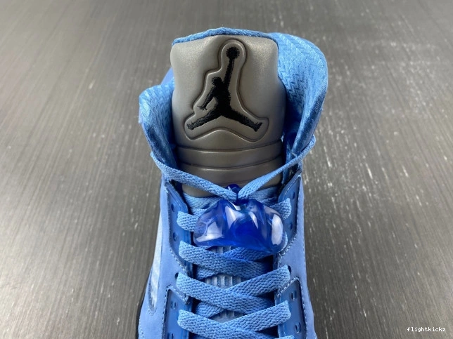UNC DV1310-401 5 Air Jordan 0818
